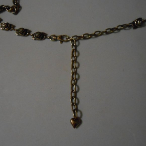 Betsey Johnson Brass Toned Rose Floral Sparkly Stone Metal Chain Link Belt - Picture 16 of 16